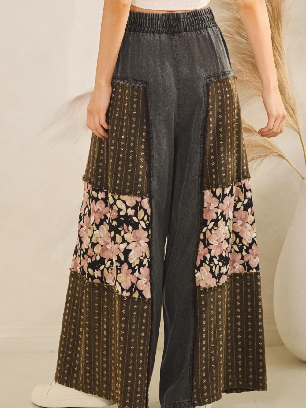 Sage + Fig Mineral Wash Floral Print Wide leg Pants - Picture 8 of 10